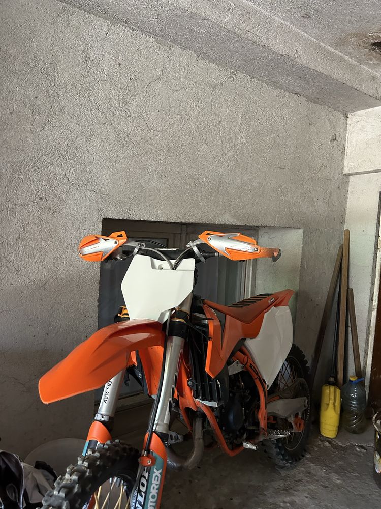 Продавам KTM sx 125