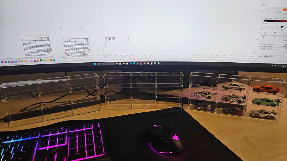 Display premium pentru masinute