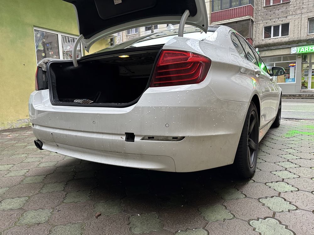 Bară spate BMW F10