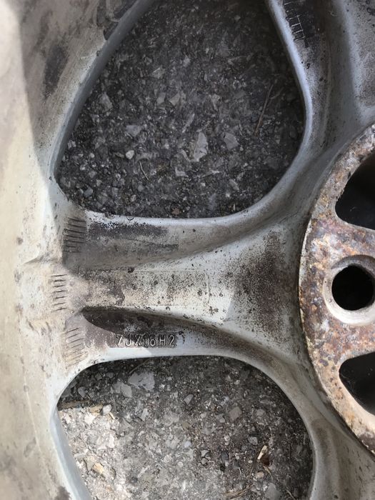 Гуми с джанти алтерен за Jeep Cherokee 5x114.3  16 и гуми 215/85/16