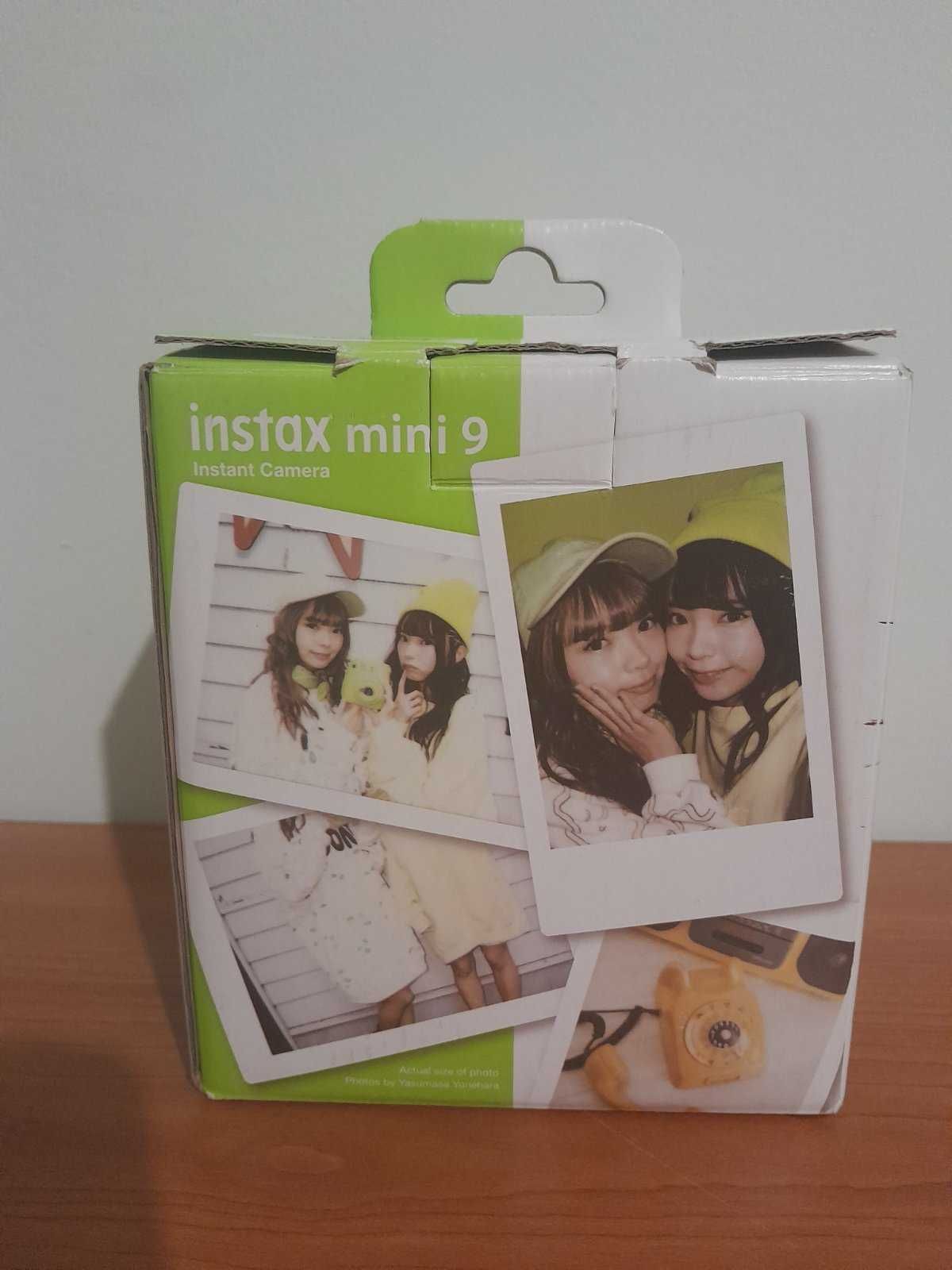 Фотоапарат Fujifilm Instax Mini 9