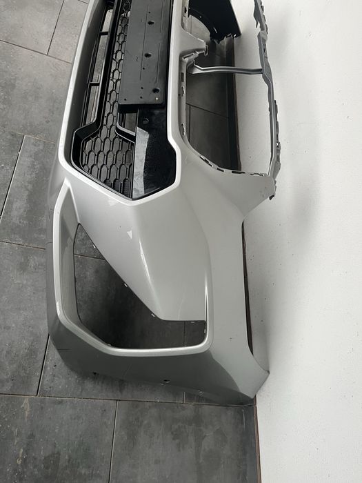 Bara fata bmw x1 u11 m pachet