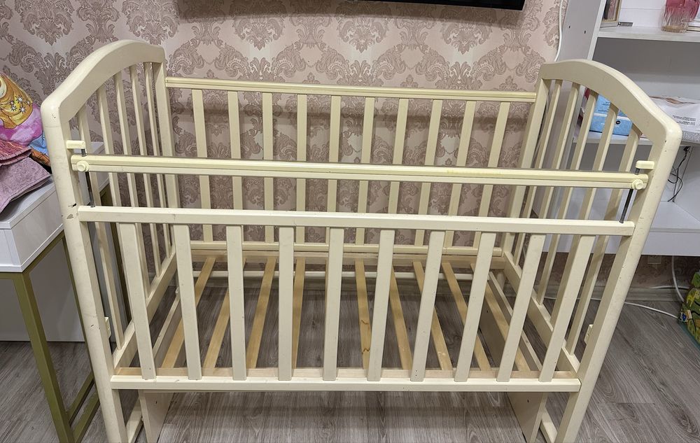 Продам детскую кровать, в отличном состоянии.