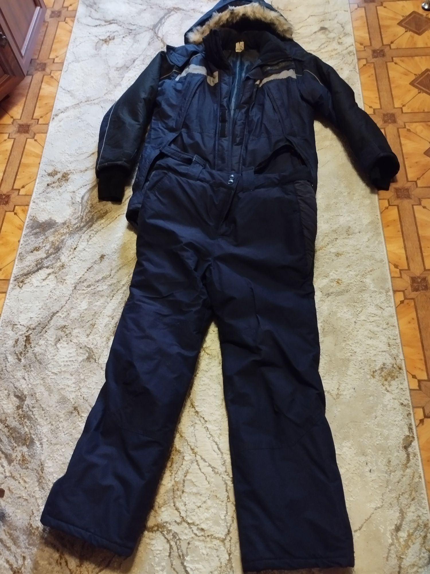 Продам б/у зимнию спецовку