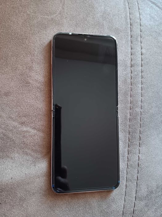 Samsung galaxy Z flip 5