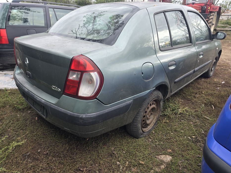 Dezmembrez Renault Clio