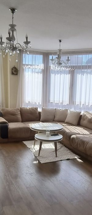 Диван голям ъглов