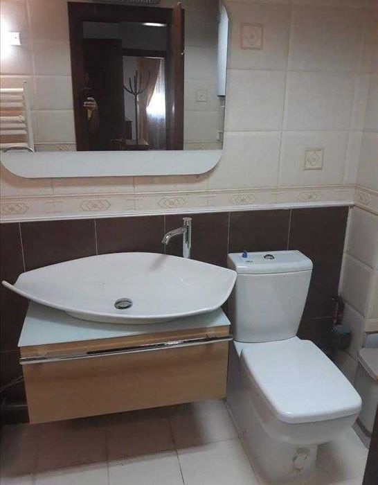 Дава се под наем Двустаен апартамент в Бургас, Славейков - 58 кв.м за 204 € - Снимка #1