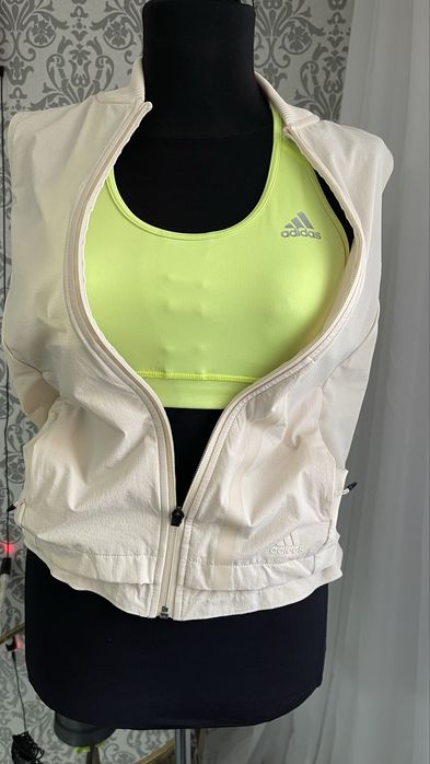 Vesta sport Adidas +cadou bustiera Adidas