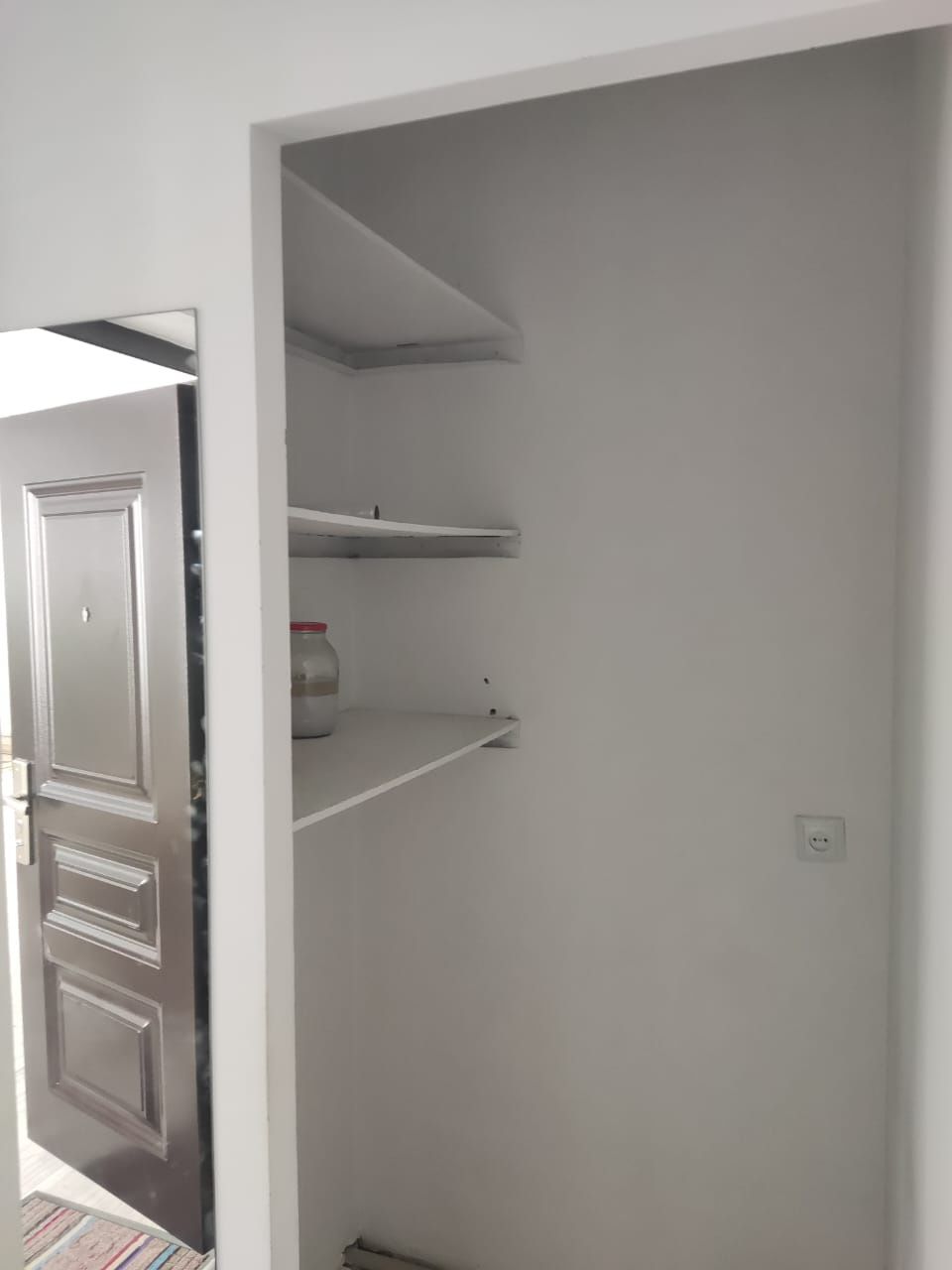 Продам 1 комнатную квартиру студию