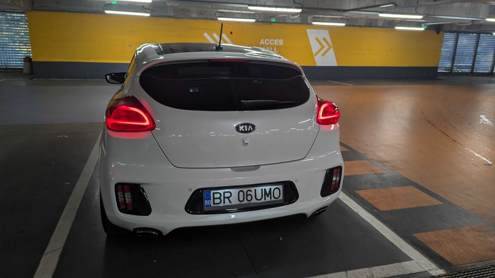 Kia Cee'd GT 1st Edition 2014 - 1.6 T-GDI 204CP