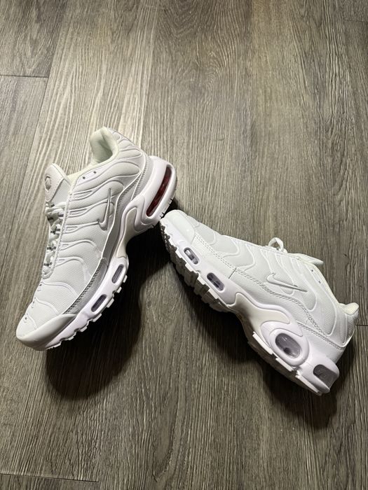 Nike Air Tn 42 noi/new