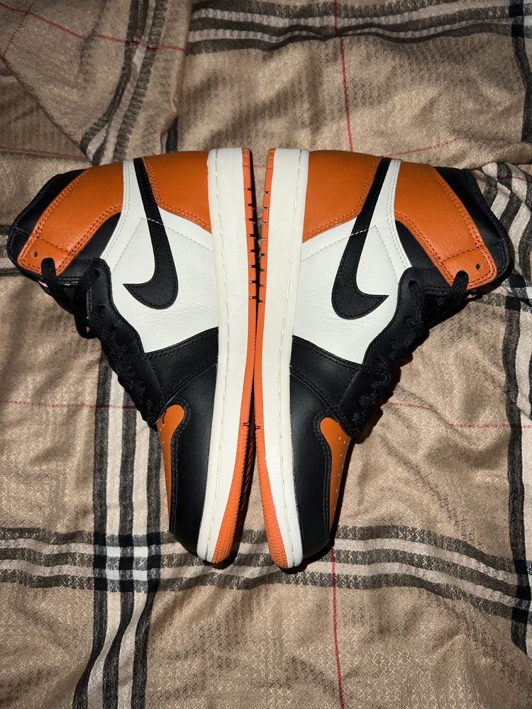 Jordan 1 Retro Shattered Backboard