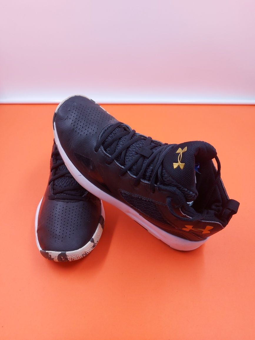 Under Armour номер 43 Оригинални мъжки маратонки
