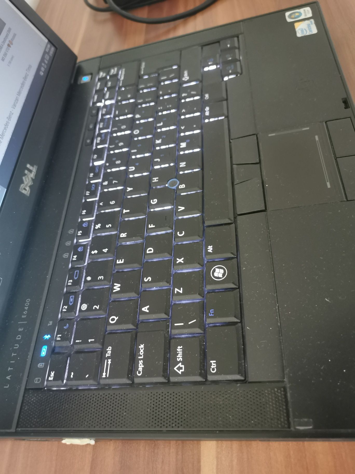 vand/ schimb laptop 14 inch Dell 6400, SSD, tastatura iluminare