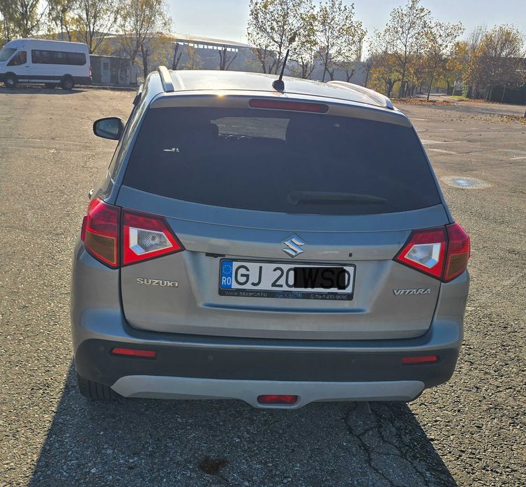 Se vinde Suzuki vitara motor 1.6 aspirat,benzina + gpl