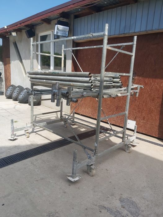 Inchiriez schela mobila 7m