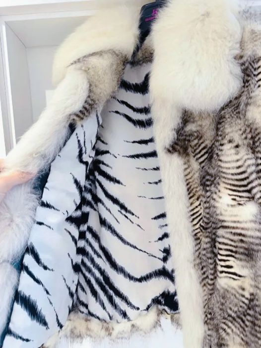 Пухкав елек с естествен косъм от рис и полярна лисица