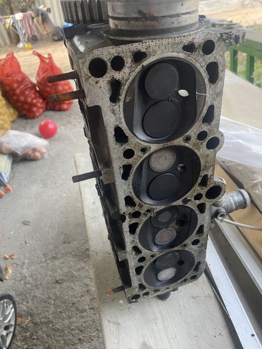 Продам головку на ауди 80