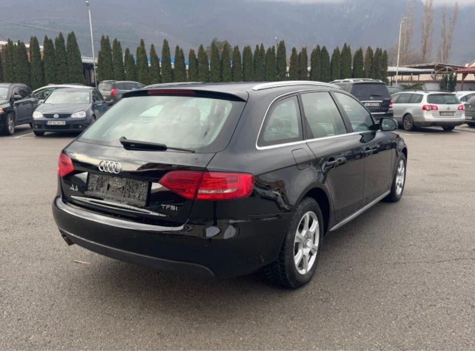 Audi a4b8 1.8 tfsi 2011г