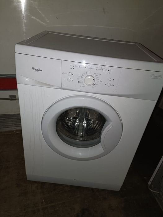 Reparații mașini de spălat rufe și vase