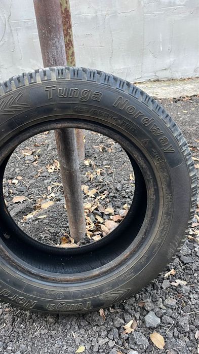 Продам шины зимние размер 14