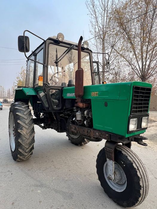 Belarus 80 traktor zavodi