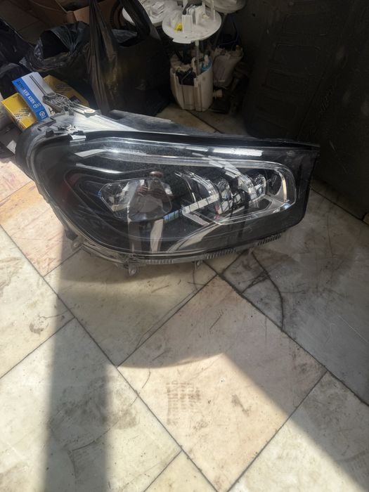 Продам Фара передняя правая GLS450