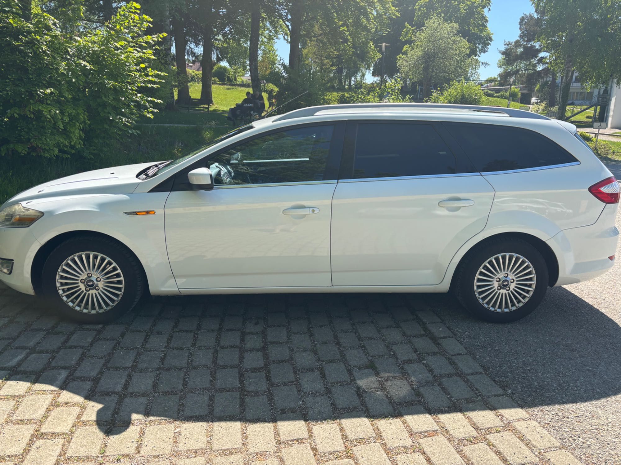 Ford Mondeo mk4 Titanium (convers+)