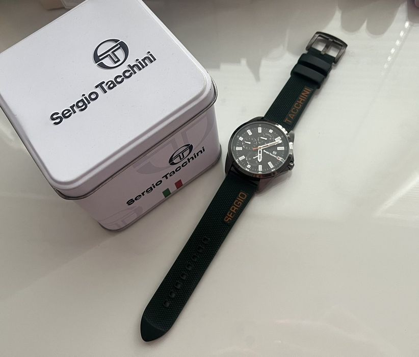 Часовник Sergio Tacchini