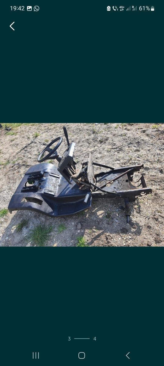 Sasiu pentru tractoras de tuns gazon
Bun pentru un proiect la motocult