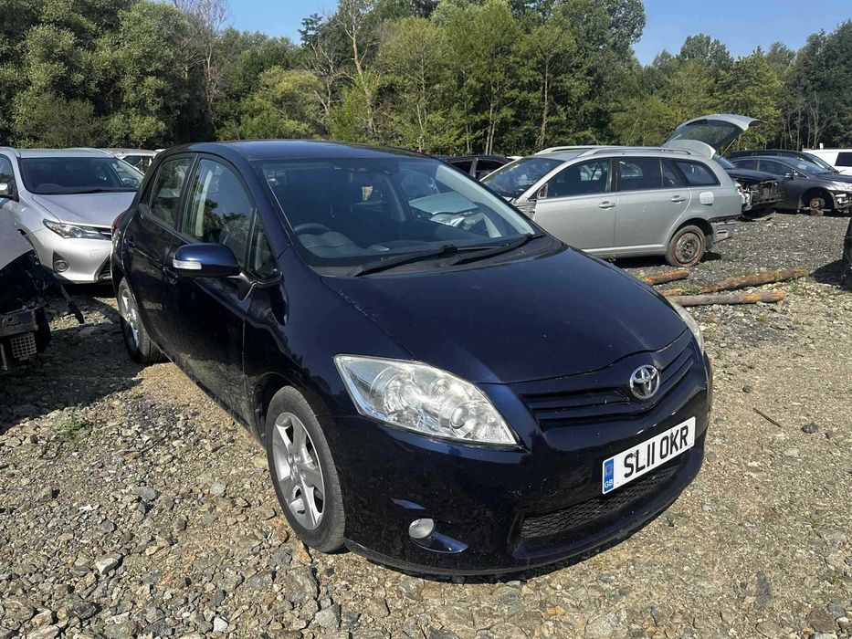 НА части: Toyota Auris 1.6 VVT-i, 132 к.с.  2011 г
