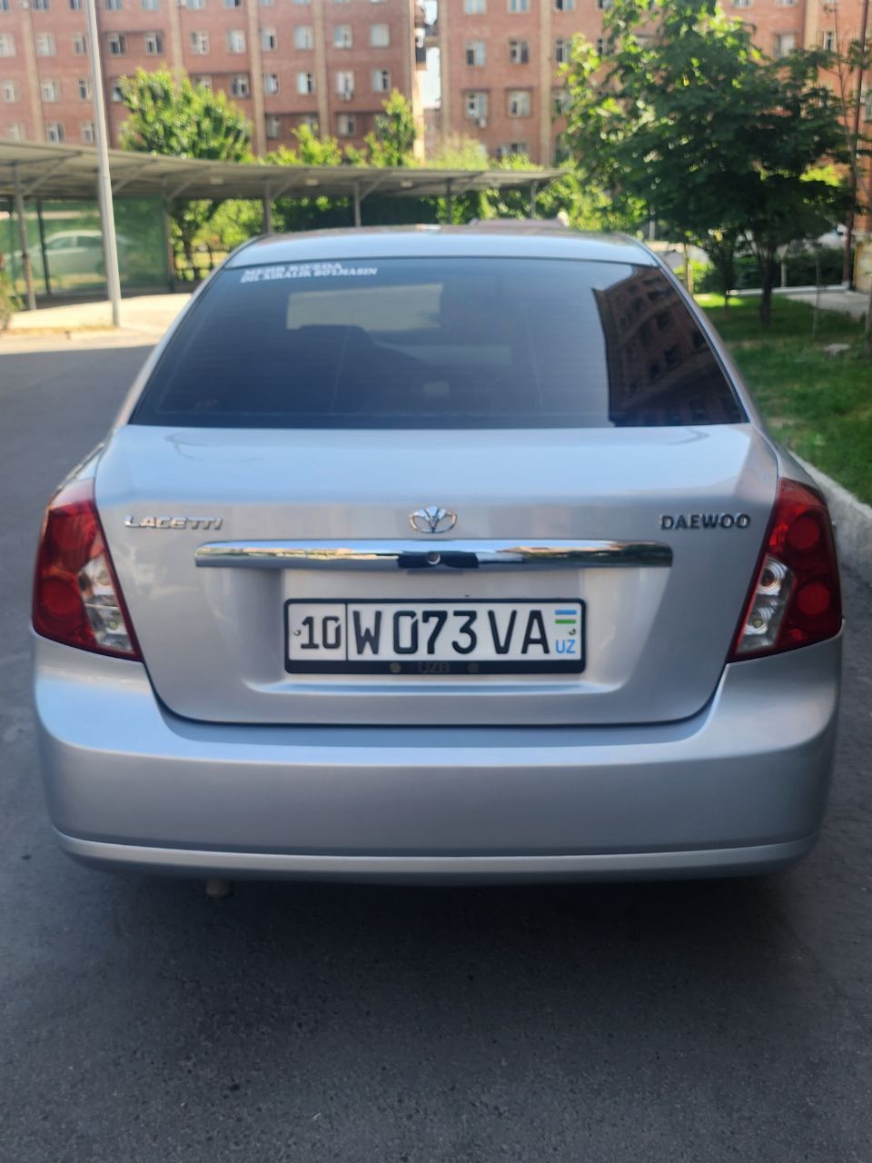 Ласетти сотилади