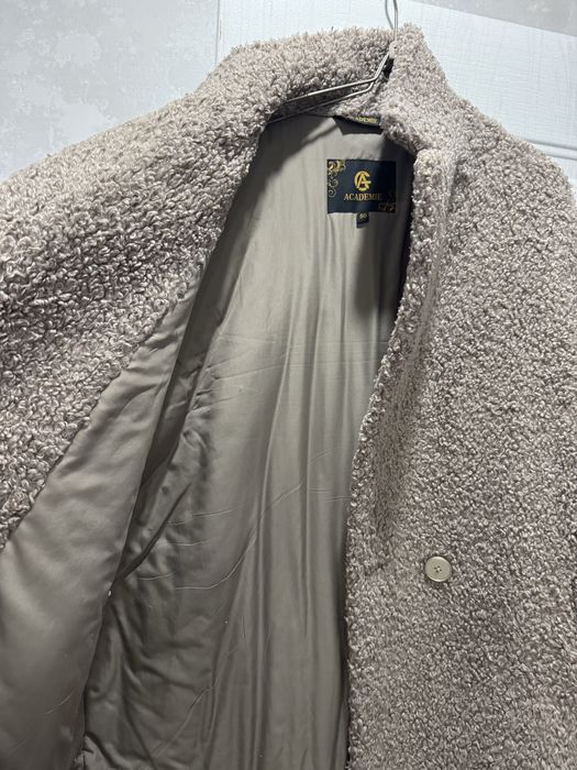 Продам женсккю шубу