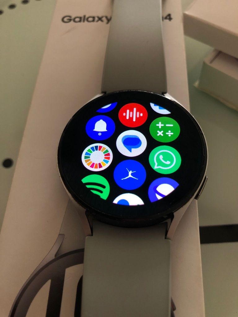 Samsung Galaxy Watch 4