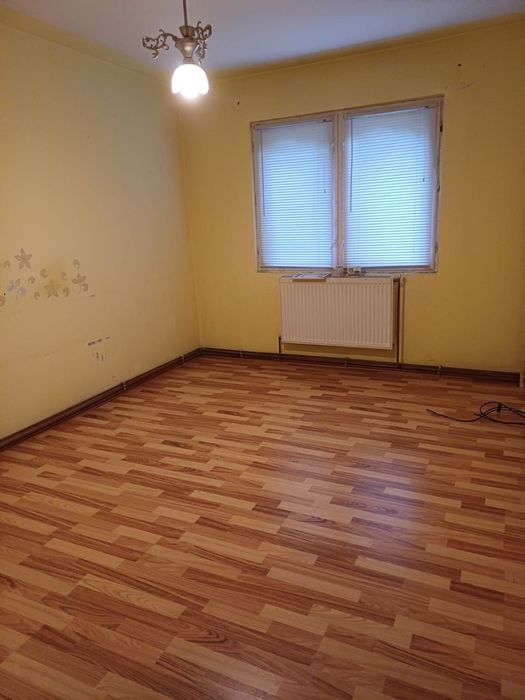 Apartament 2 camere de vanzare
