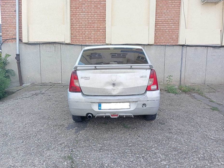 Vând Dacia Logan 1.5 dci, an 2007, Euro 4. Pret, 900 Euro, ușor neg.