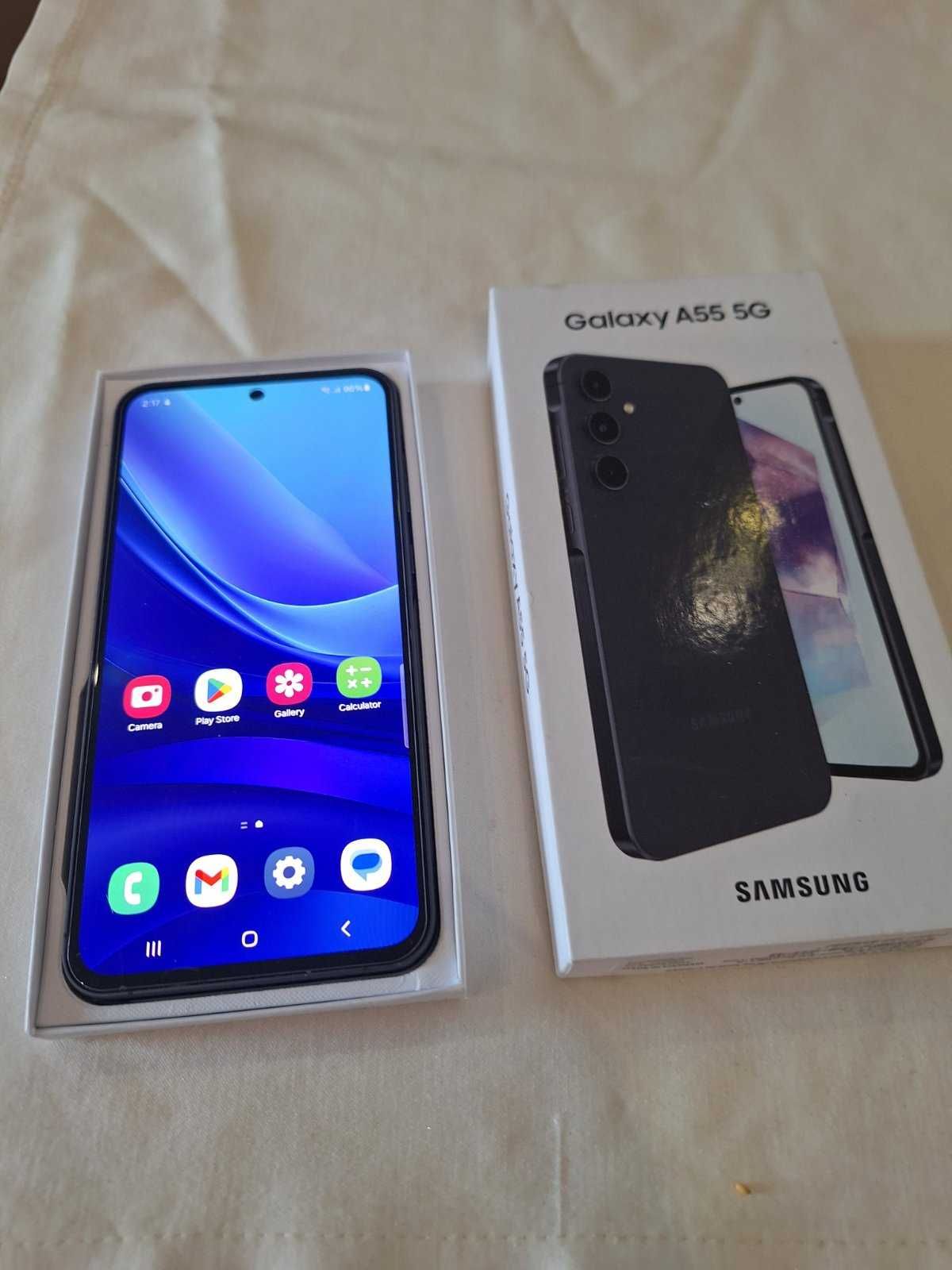 Продавам Samsung A55 5G 128GB , отлично състояние