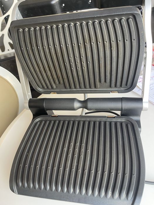 Tefal OptiGrill 2000W 2-3 folosiri