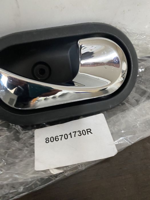 Maner interior dreapta fata Dacia Logan Duster Lodgy Dokker an 12-20