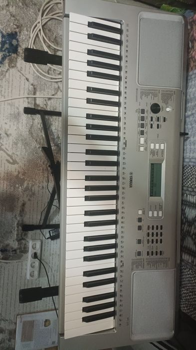 Ямаха YPT-370 ноая