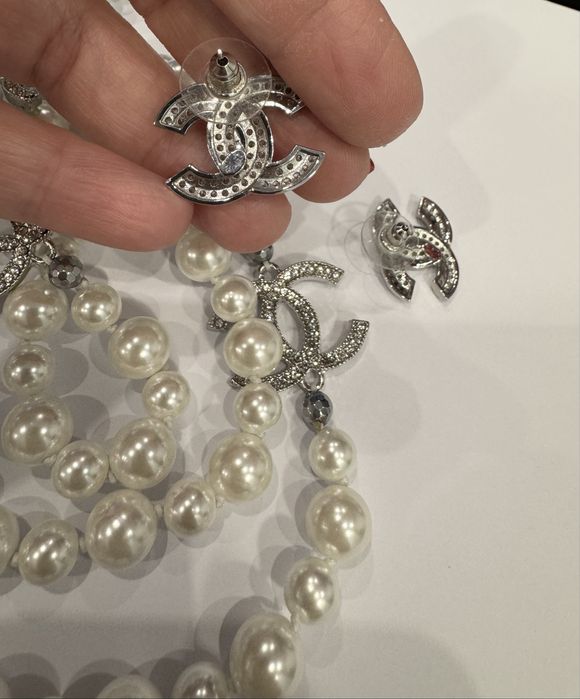 Chanel обеци и дълго колие