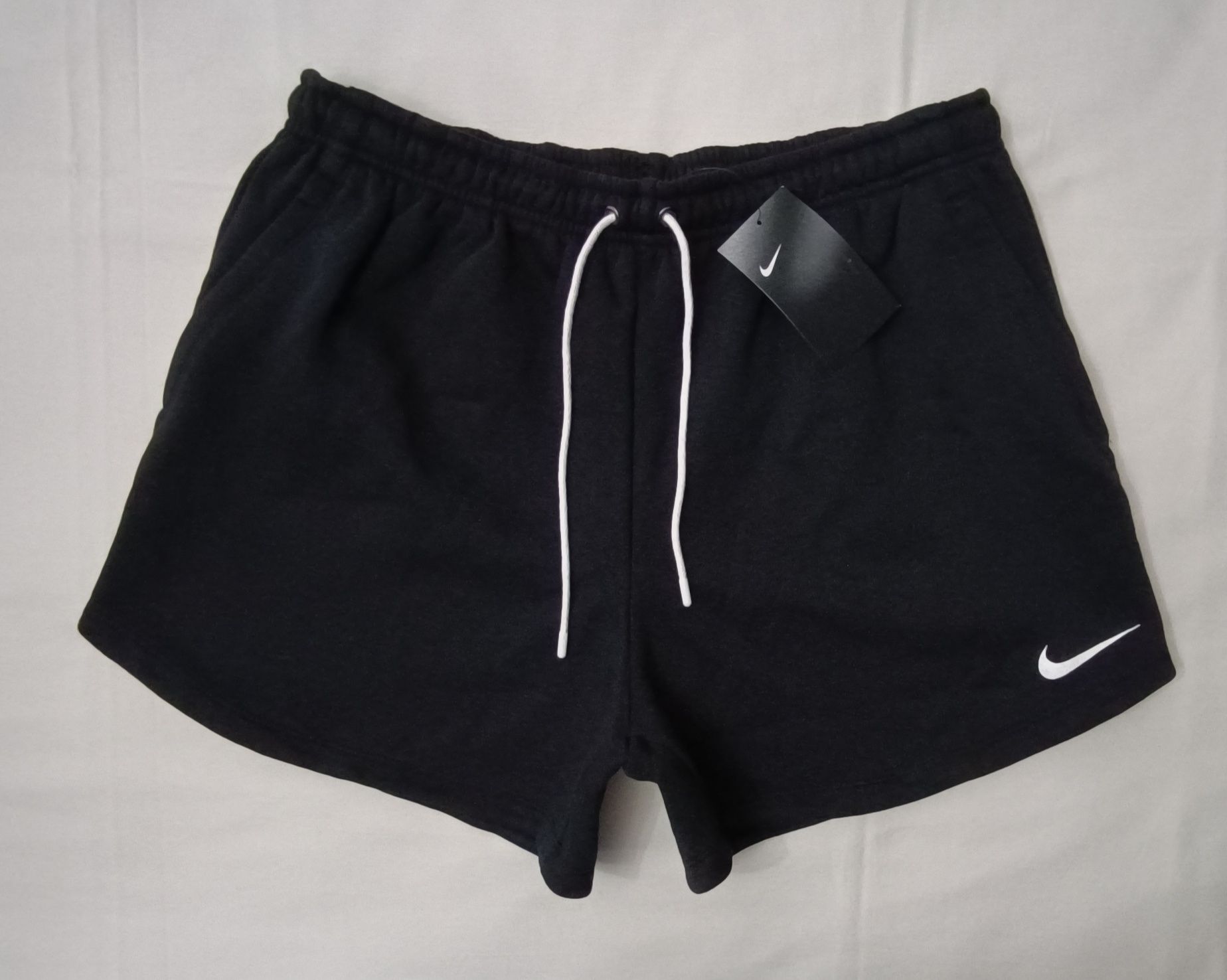 Nike Sportswear Fleece Shorts оригинални гащета M Найк спорт шорти