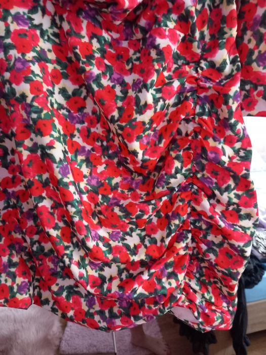 Три  дамски рокли