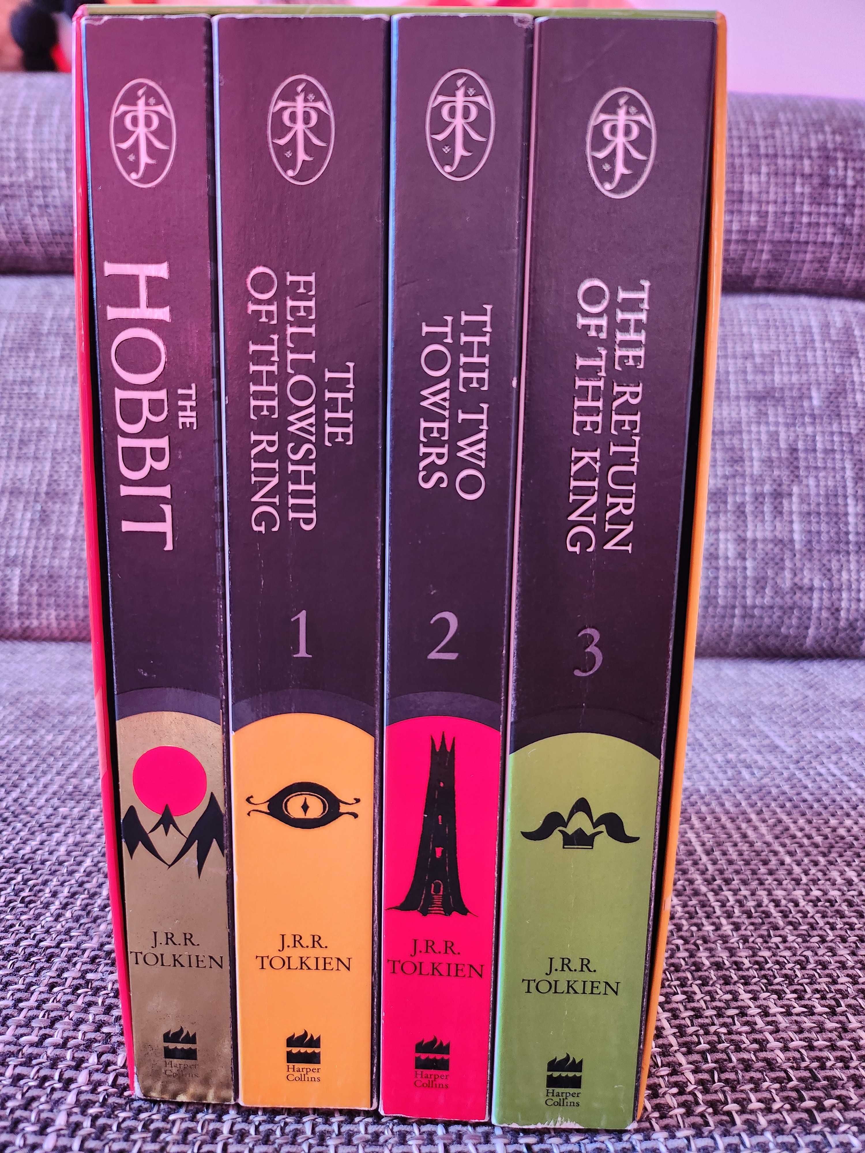 The Lord of the Rings + The Hobbit set cutie 4 volume, limba engleza