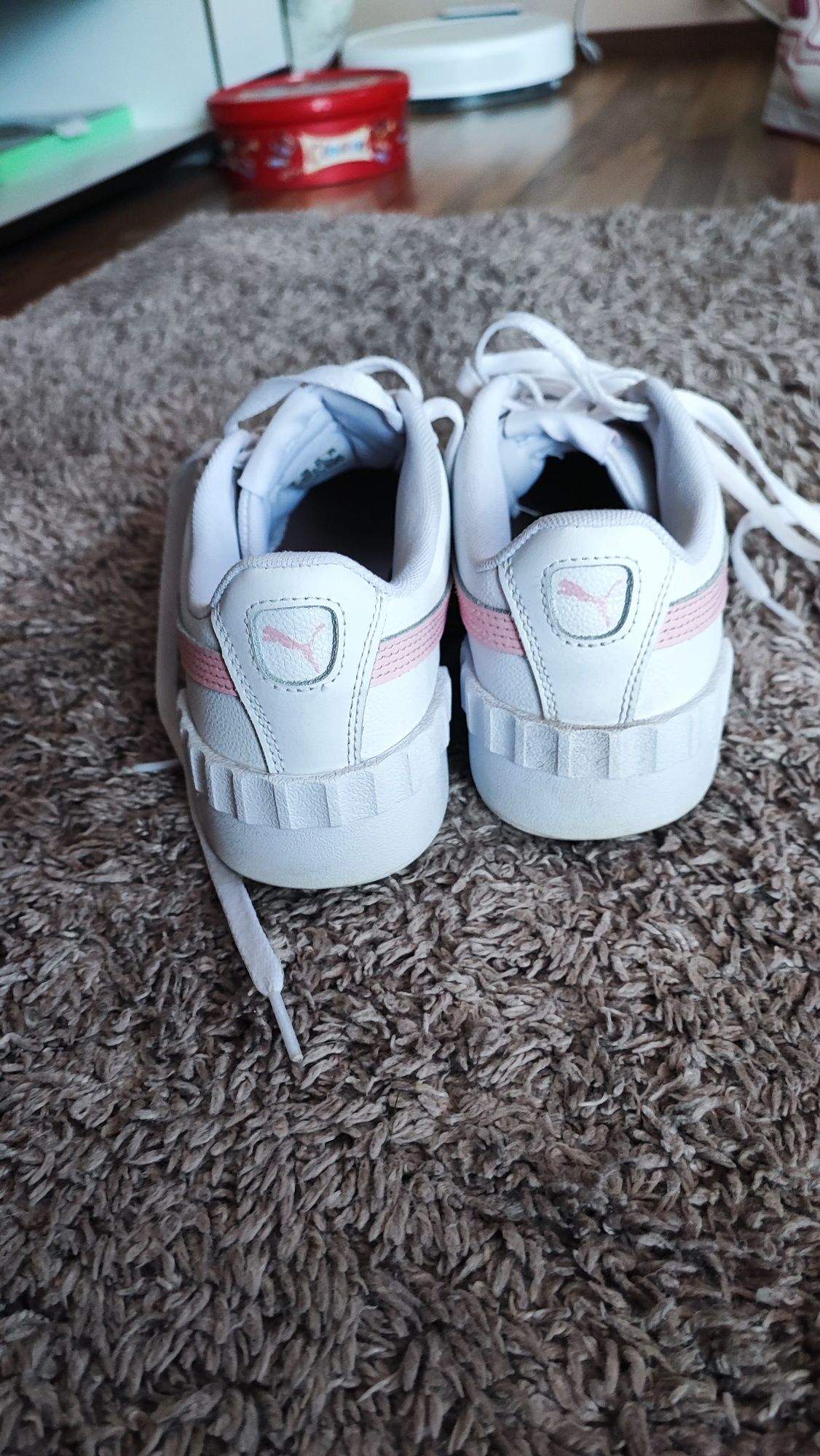 Дамски кецове Puma 38