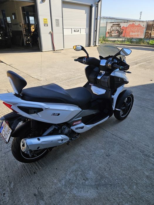 Quadro 350 se conduce cu B