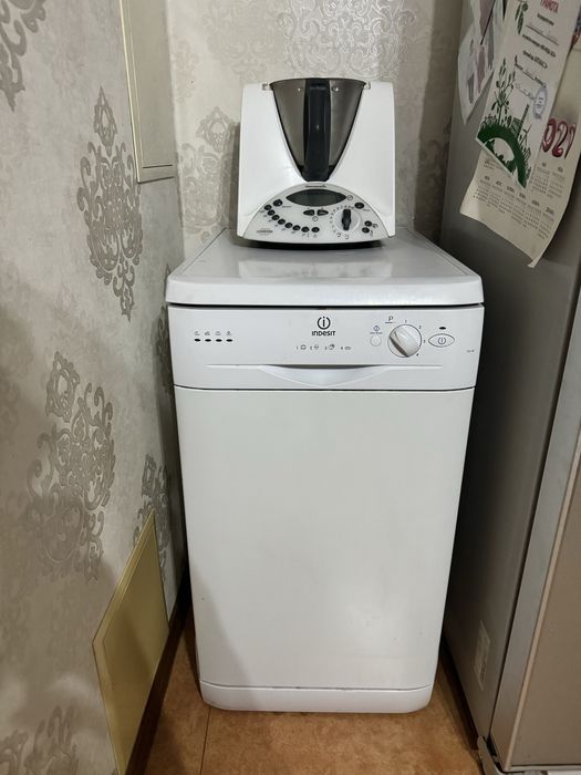 продам посудомоечную машину в отличном состоянии.