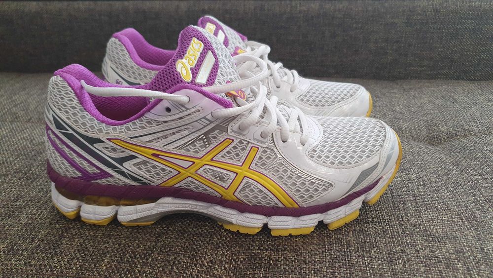 Vand Asics GT-2000 2 - dama, marimea 39 (EURO)