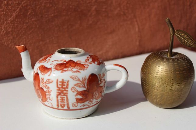 Ceainic portelan CHINA, secolul 19, TONGZHI, piesa de colectie